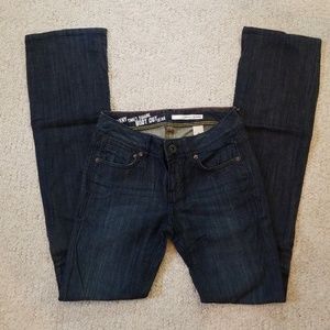 DKNY TIMES SQUARE BOOT CUT JEAN size 24, dark wash